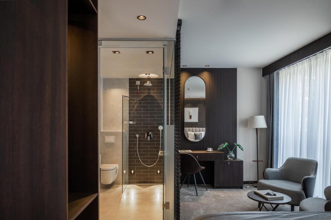 Derand Hotel Приштина Екстер'єр фото