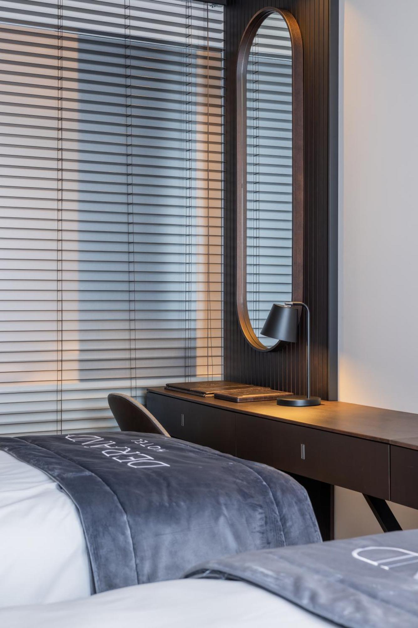 Derand Hotel Приштина Екстер'єр фото