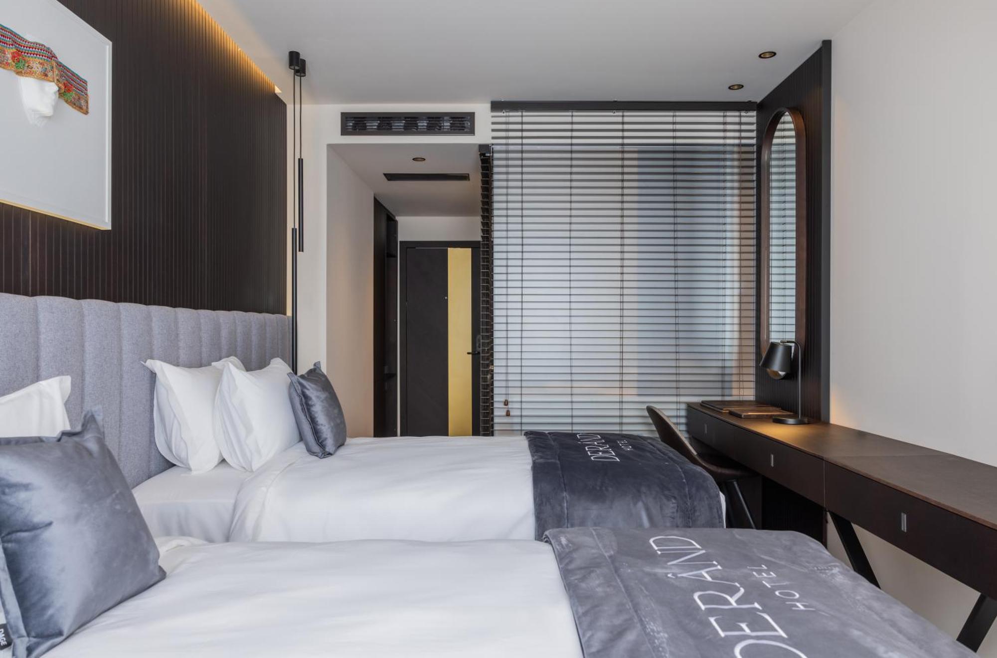 Derand Hotel Приштина Екстер'єр фото