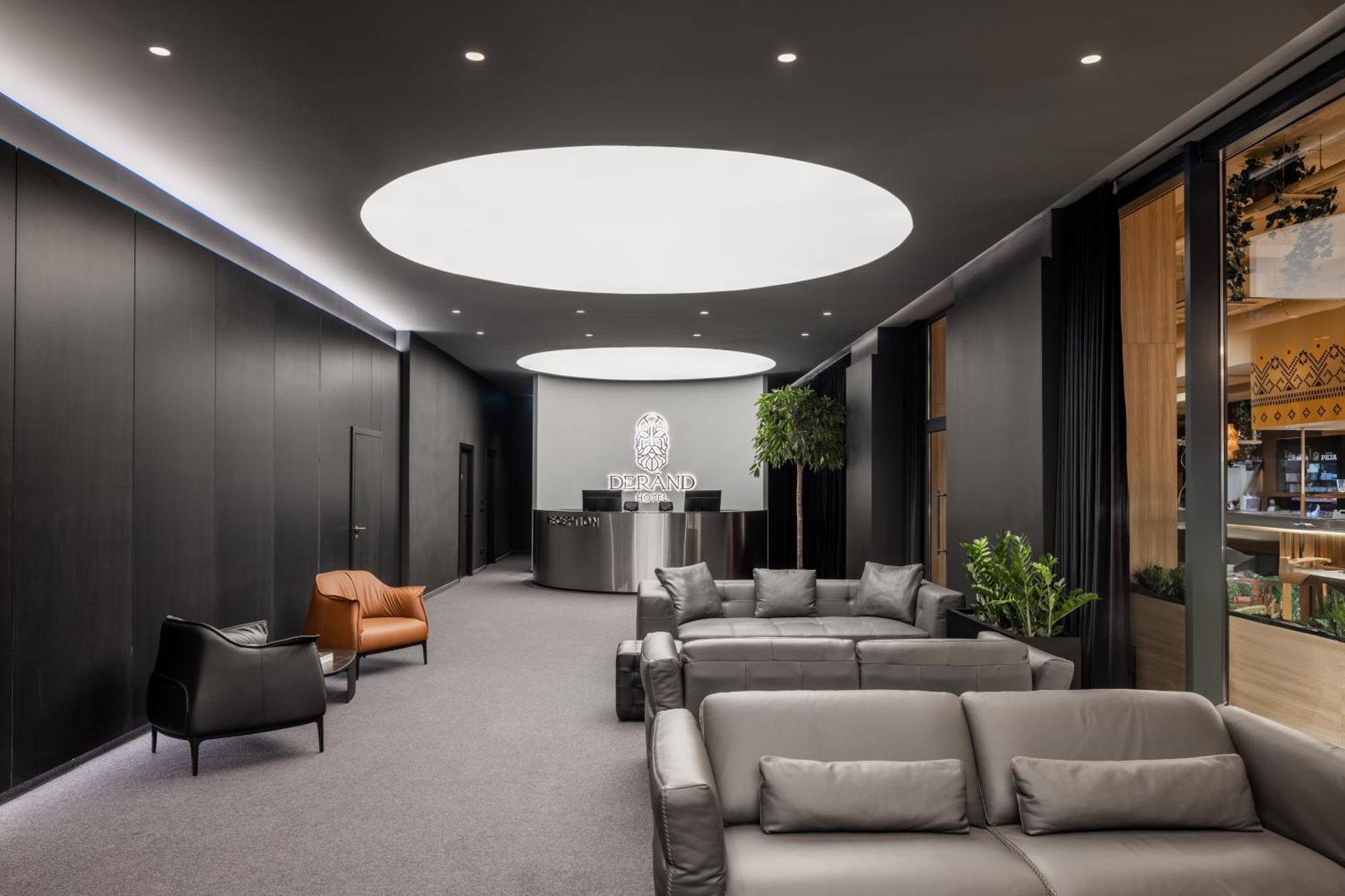 Derand Hotel Приштина Екстер'єр фото